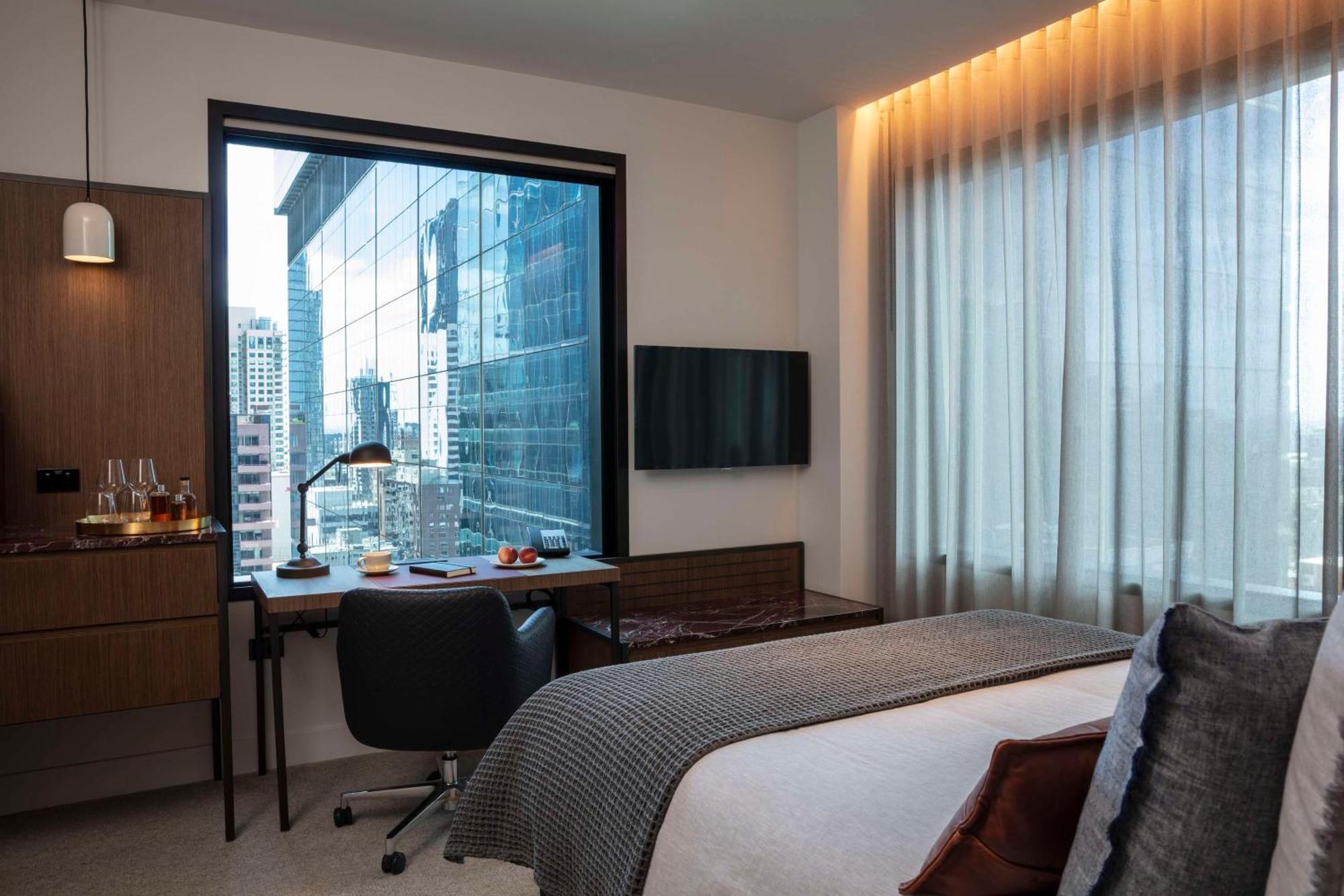 Next Hotel Melbourne, Curio Collection By Hilton Exterior photo